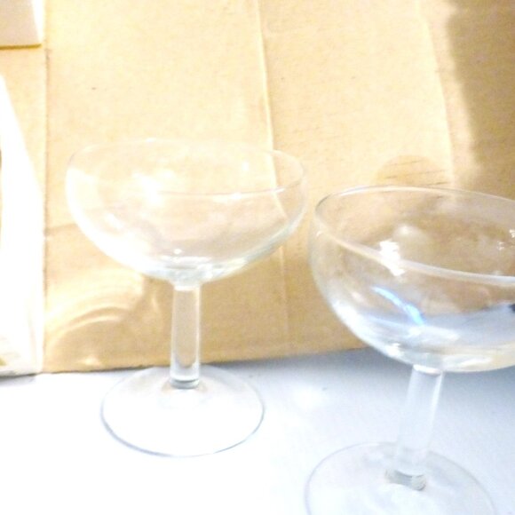24pc Luminarc GOBLET Glasses Verre a Pied Tulipe FRANCE Vintage Glass Wine - Picture 8 of 15